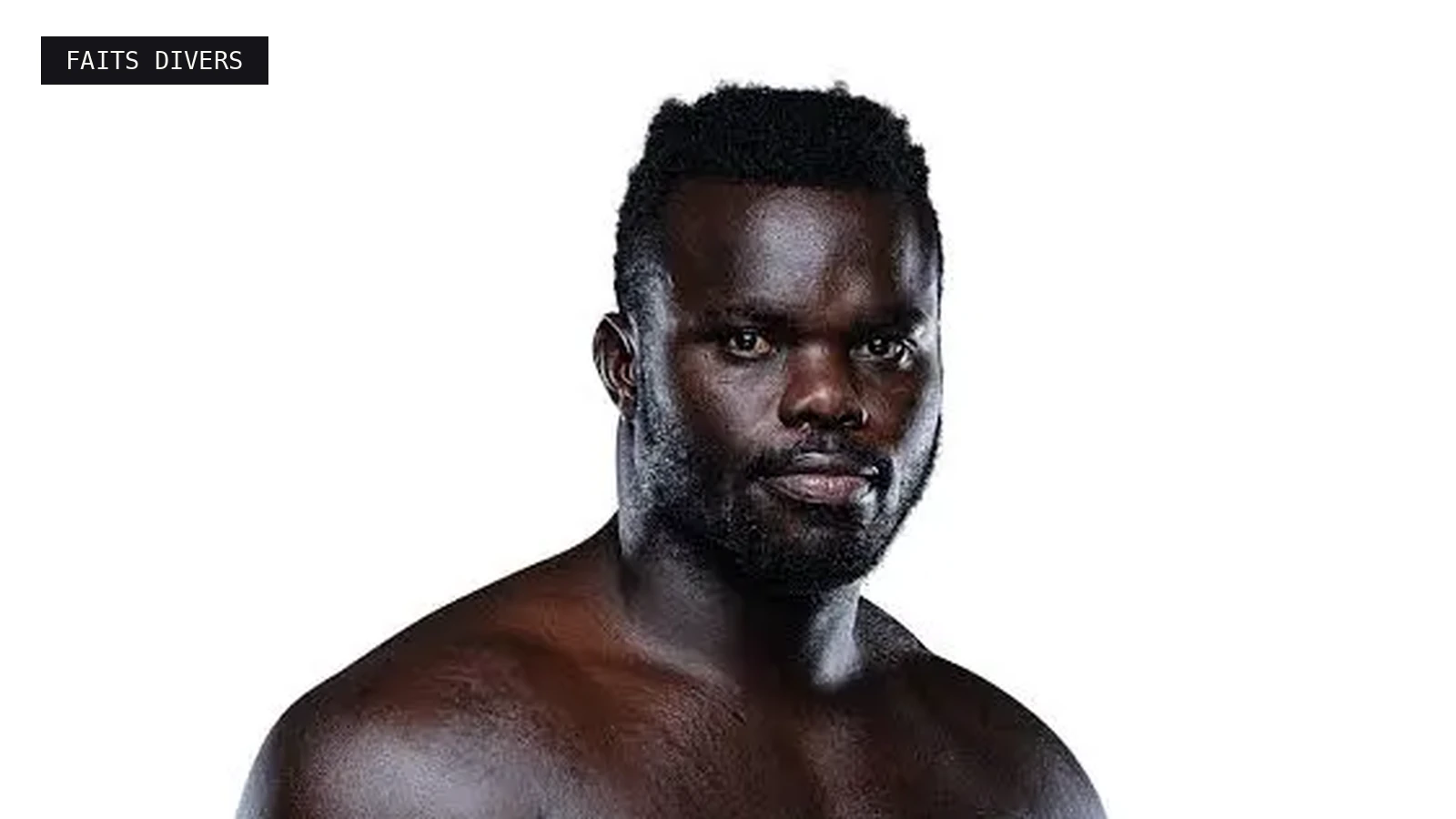 Portrait photographique d’Oumar Kane, dit Reug Reug, avec un repère discret Faits divers.